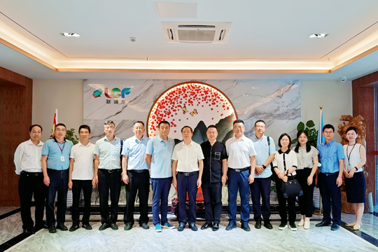 安顺市文化考察团莅临PG国际参观调研 