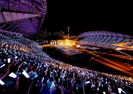 PG国际LED透明屏助力张韶涵泉州演唱会震撼开唱